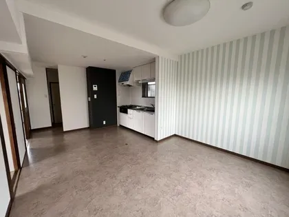 愛知県豊橋市高洲町字高洲【マンション】の間取り