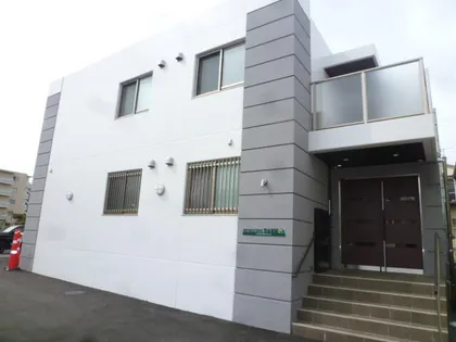 ペンギンズマンション箕面新稲【1階】の外観