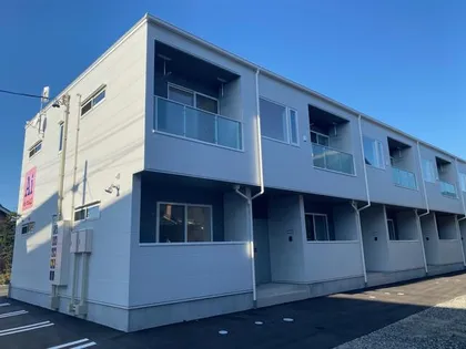 愛知県豊川市伊奈町新屋【アパート】の外観