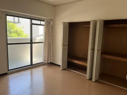 グローバル利倉【2号室】の外観