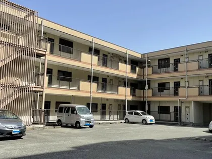 ファミーユ仁川【2階】の外観