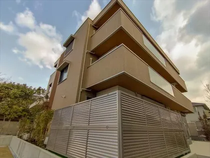 兵庫県芦屋市大原町【アパート】の外観