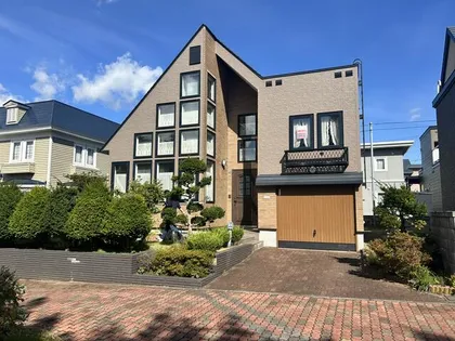 北海道札幌市清田区平岡公園東3丁目【一戸建】の外観