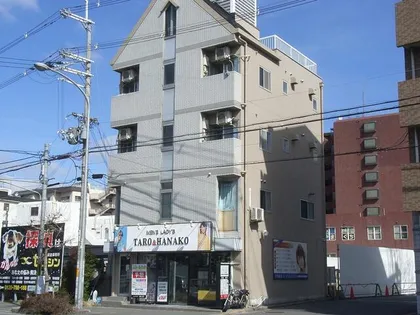 奈良県奈良市富雄元町2丁目【マンション】の外観