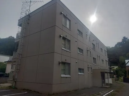 ハイツ山手【1階】の外観