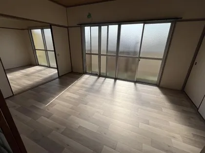 ラピュタ加納の画像