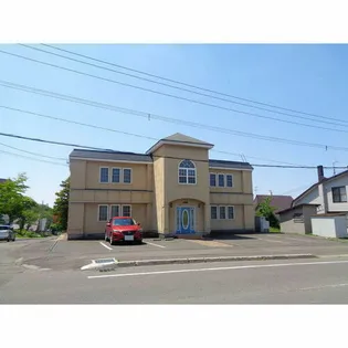 北海道岩見沢市かえで町4丁目【アパート】の外観