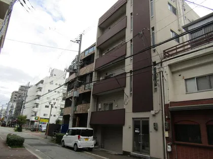 マンション諏訪山の画像
