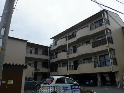 兵庫県宝塚市小林5丁目【マンション】の外観