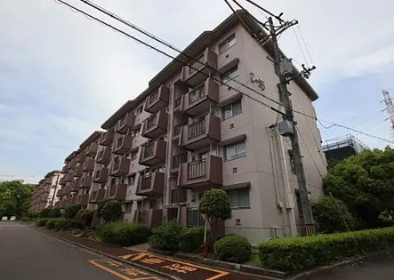 鴨谷台第一次住宅15号棟【110号室】の外観