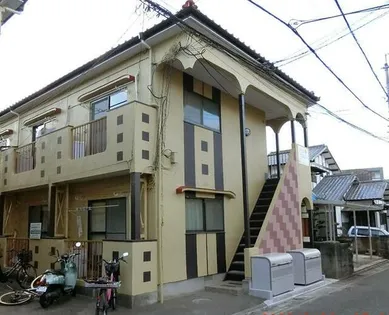 コーポ赤いきつね【206号室】の外観