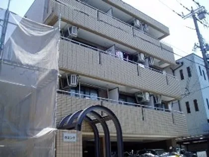 カミング【3階】の外観