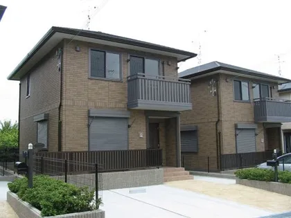 兵庫県三木市緑が丘町東1丁目【一戸建】の外観