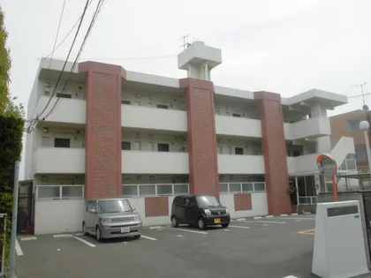 ハイスランドマンション【1階】の外観