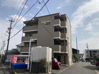 愛知県半田市亀崎高根町7丁目【マンション】の外観