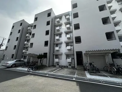 大阪府高槻市城西町【マンション】の外観