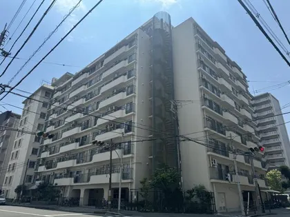 プラザ新大阪【1階】の外観