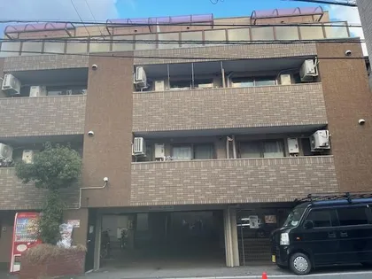 トミー四番館【3階】の外観