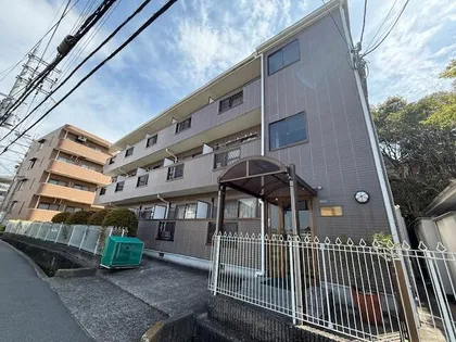 奈良県奈良市三碓3丁目【アパート】の外観