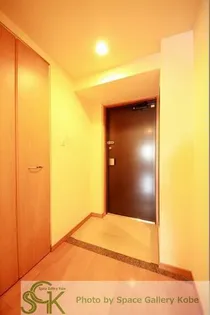 プレサンス神戸駅前グランツ【7階】の玄関