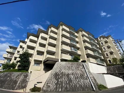 ローレル東生駒の画像