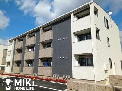 フィールド ミドル・ライペンⅠ【102号室】の外観