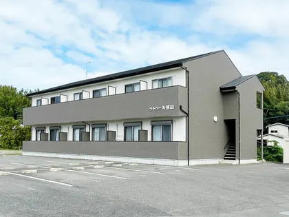 ラトゥール感田【1階】の外観