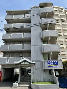 カルチェ・ブラン【2階】の外観