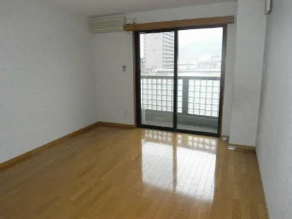 スプリングマンションの画像