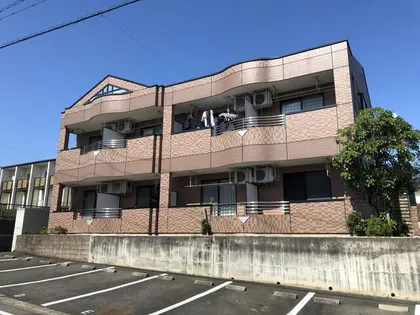 愛知県半田市青山6丁目【アパート】の外観