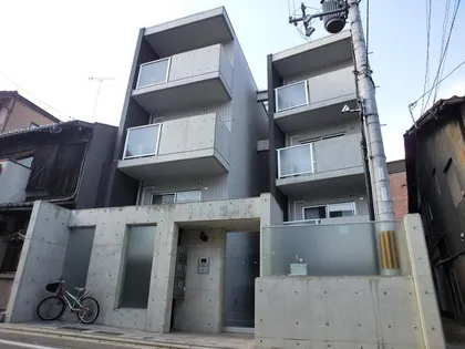 VIA鴨川東【2階】の外観