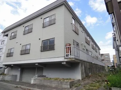 北海道札幌市東区北十二条東10丁目【アパート】の外観