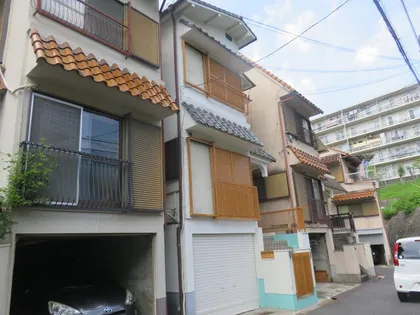 奈良県奈良市帝塚山6丁目【一戸建】の外観