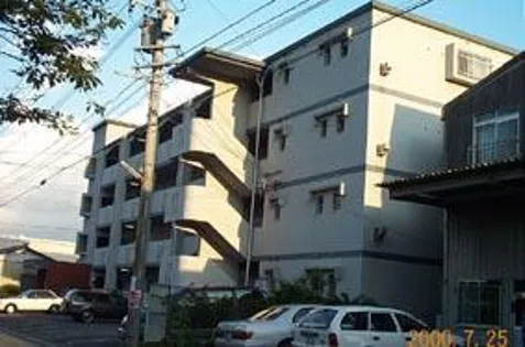 長門石山崎コーポの画像