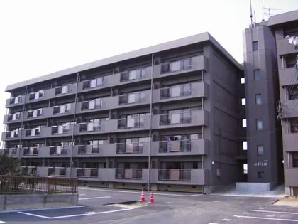 ユトリロ東幸【105号室】の外観