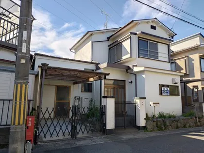 京都府城陽市平川車塚【一戸建】の外観