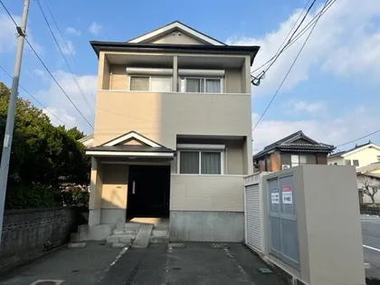 ジュネス学園通り【206号室】の外観