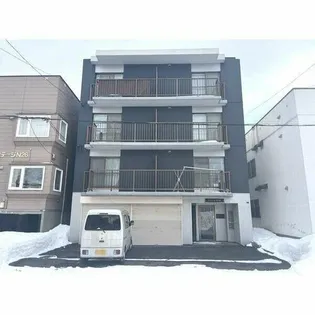 ニューセリーヌ【2階】の外観