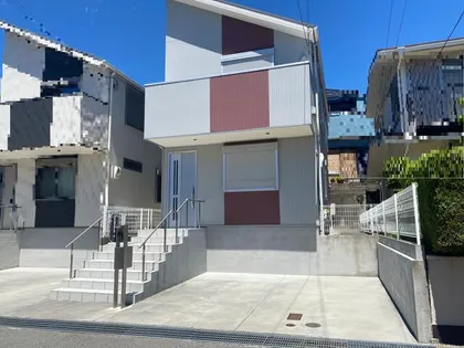 兵庫県神戸市垂水区神陵台8丁目【一戸建】の外観