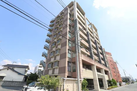 セントロイヤル【3階】の外観