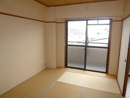 サンリッジ湊川【4階】の内装