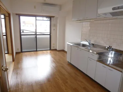 サンリッジ湊川【4階】の内装