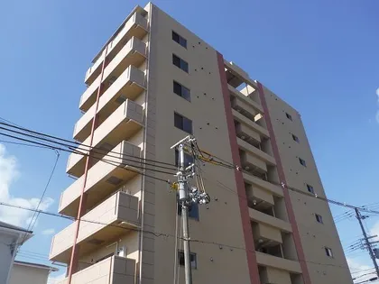 大阪府吹田市片山町1丁目【マンション】の外観