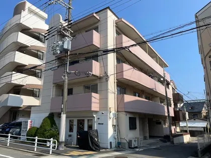 シャトームカデヤの画像