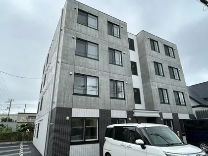 センチュリー日の出【4階】の外観