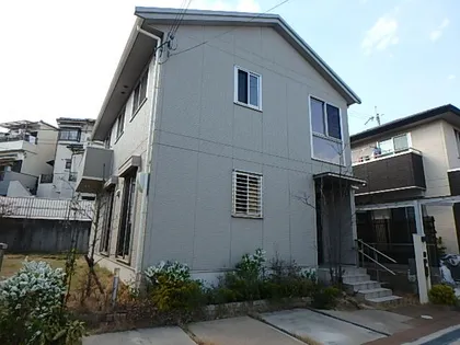 大阪府池田市緑丘2丁目【一戸建】の外観