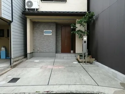 京都府京都市中京区聚楽廻西町【一戸建】の外観