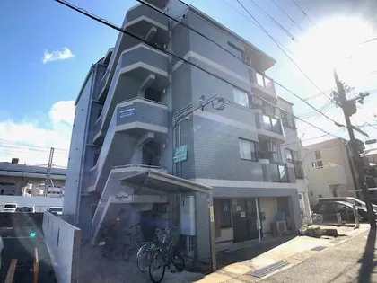 フリックコート【2階】の外観