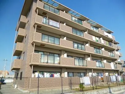 兵庫県明石市大久保町谷八木【マンション】の間取り