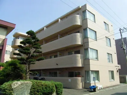 ソルテリア元町【3階】の外観